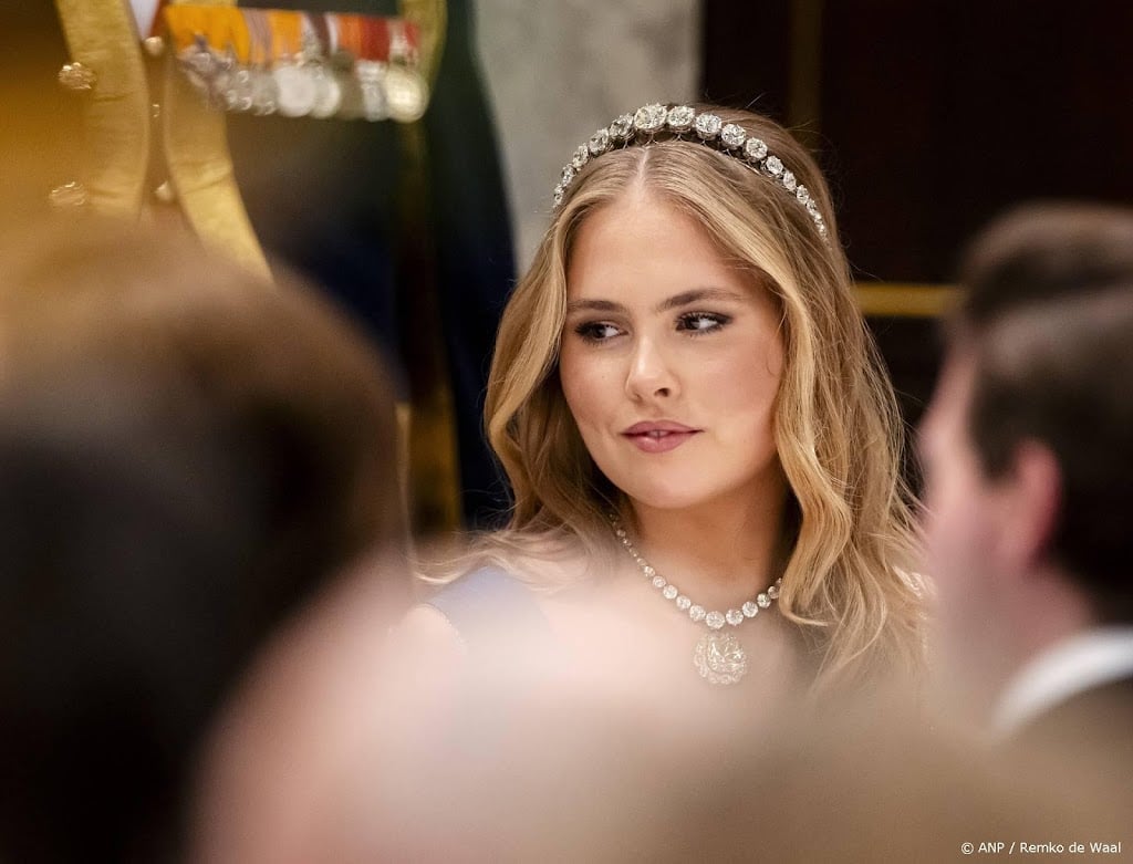 Prinses Amalia bevorderd tot korporaal