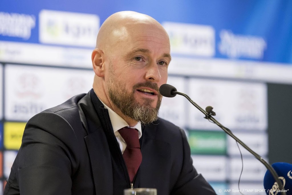 Ten Hag weet waar het aan ligt bij zwalkend Ajax