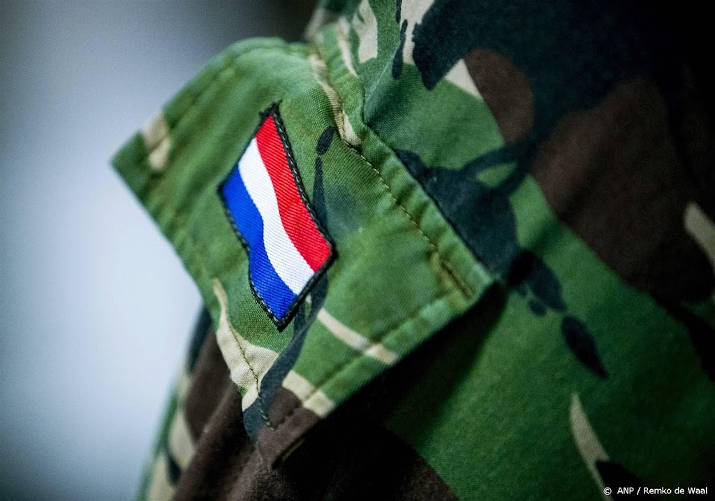 Ongeval met legervoertuig in Hoogersmilde, vijf militairen gewond