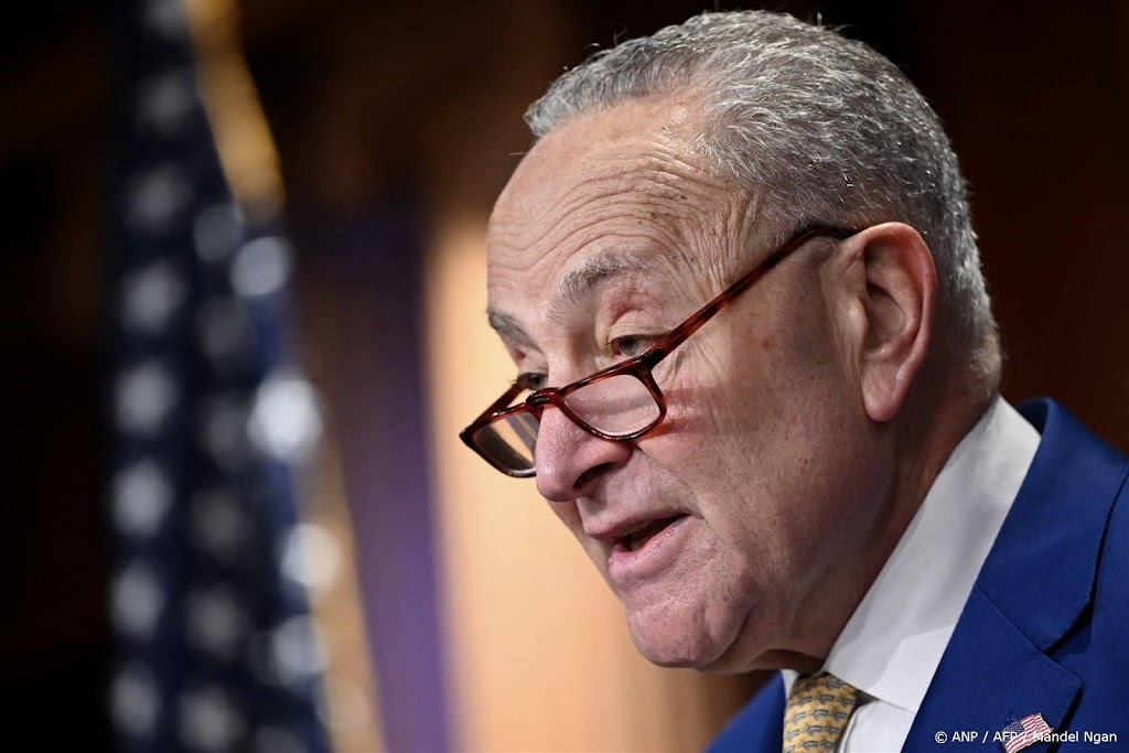 Senator Chuck Schumer in Kyiv om Oekraïne gerust te stellen