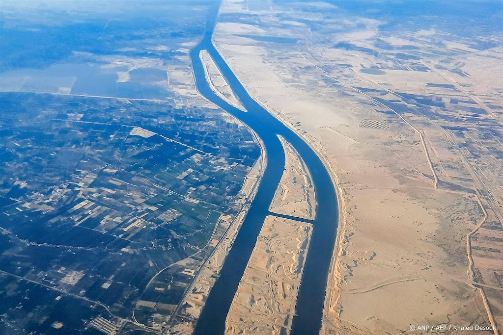 Scheepvaart Suezkanaal trekt voorzichtig aan door bestand Israël