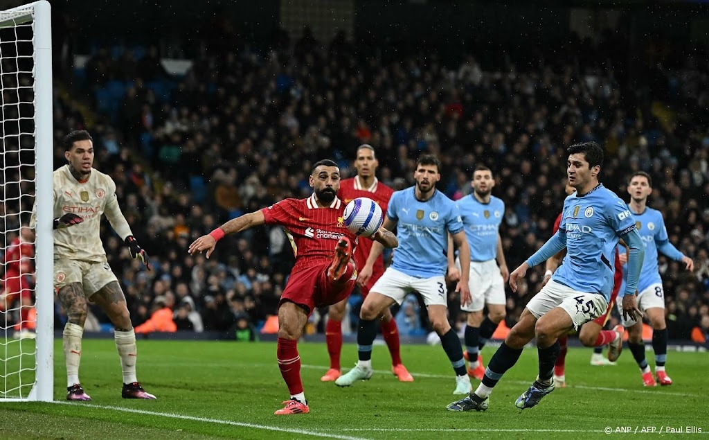 Liverpool zet met zege bij City (0-2) stap richting landstitel