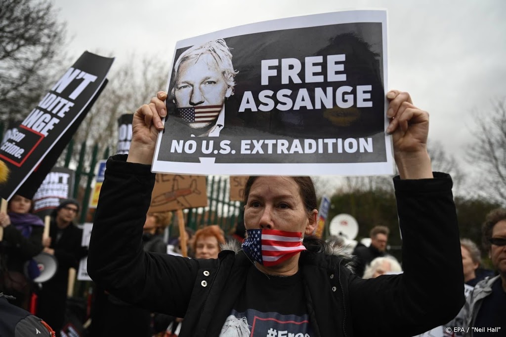 Advocaten vragen om borgtocht voor Assange
