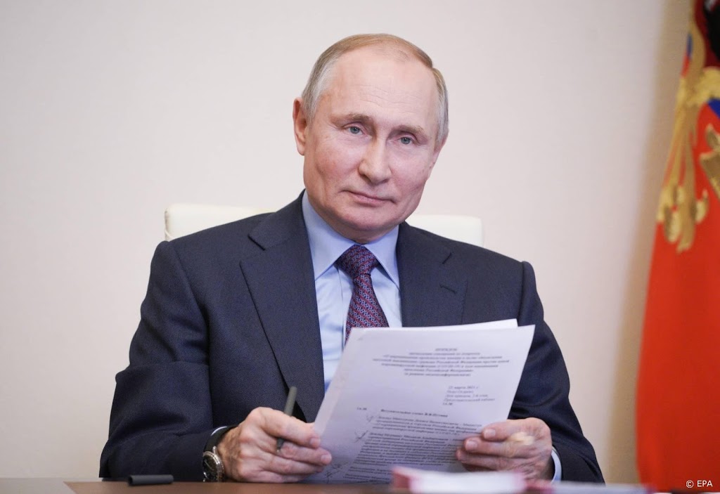 Russische president Poetin ingeënt tegen corona