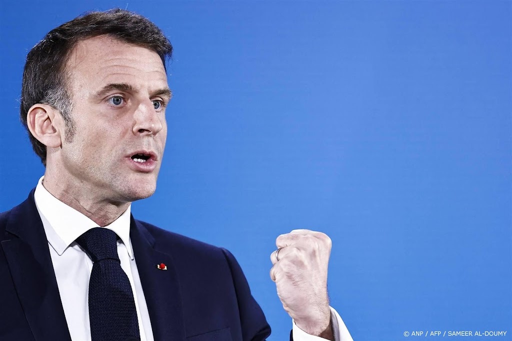 Macron betuigt solidariteit met slachtoffers aanslag bij Moskou