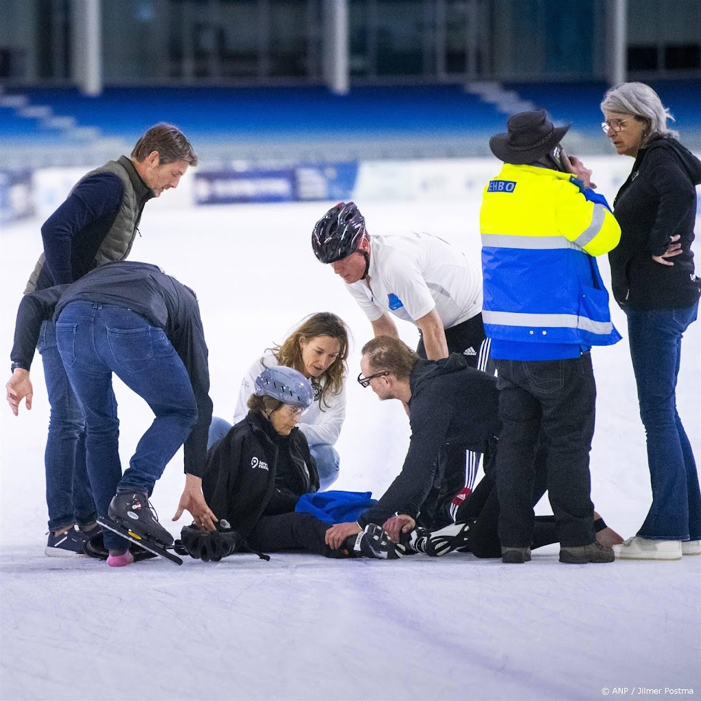 Prinses Margriet heeft breuk in bovenarm na val op ijsbaan Thialf