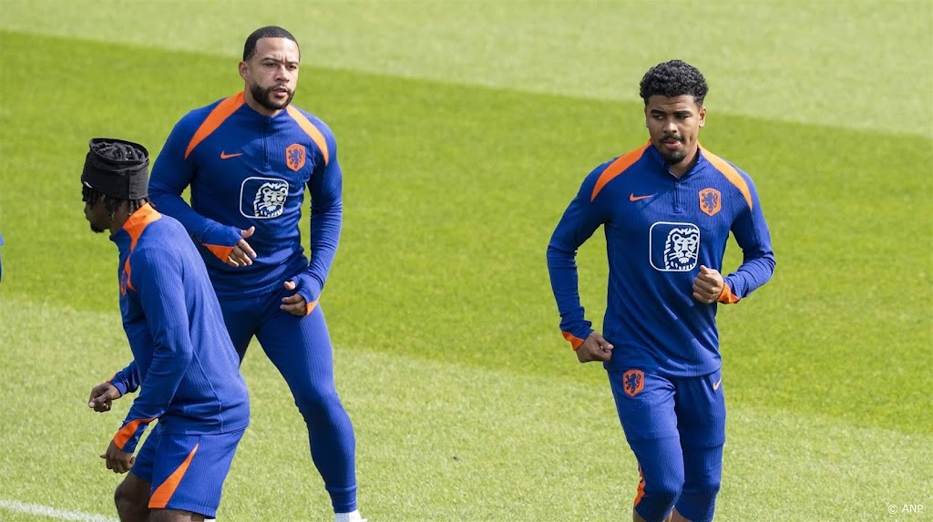 Linksback Maatsen debuteert voor Oranje in uitduel met Spanje 