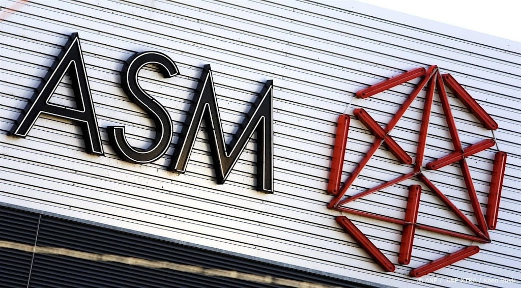 Chiptoeleverancier ASMI ziet winst ruimschoots halveren
