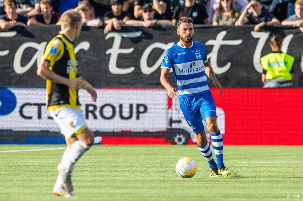 Aanvoerder Van Polen gaat veertiende seizoen in bij PEC Zwolle