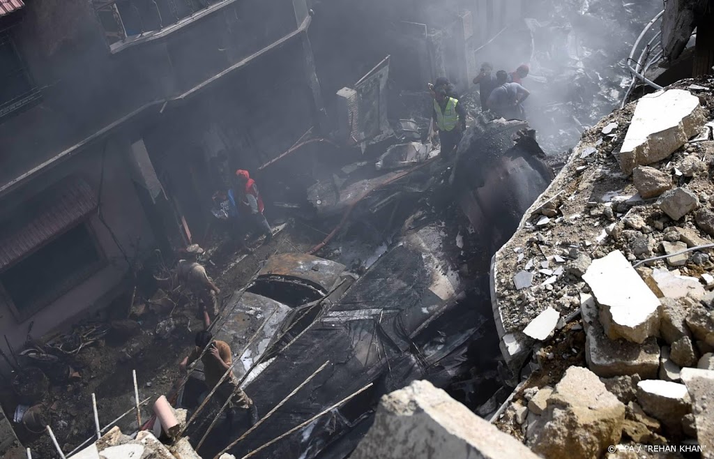 Zwarte dozen van gecrashte PIA-Airbus gevonden 
