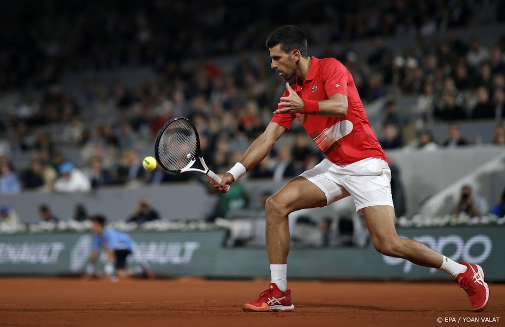 Djokovic eenvoudig naar tweede ronde op Roland Garros 