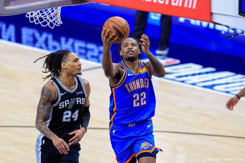 Titelhouder Oklahoma City neemt leiding  in play-offs tegen Spurs