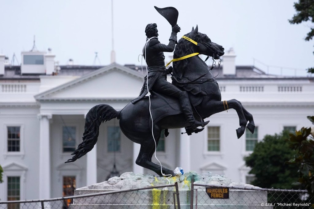 'Beeld oud-president Jackson doelwit demonstranten Washington' 