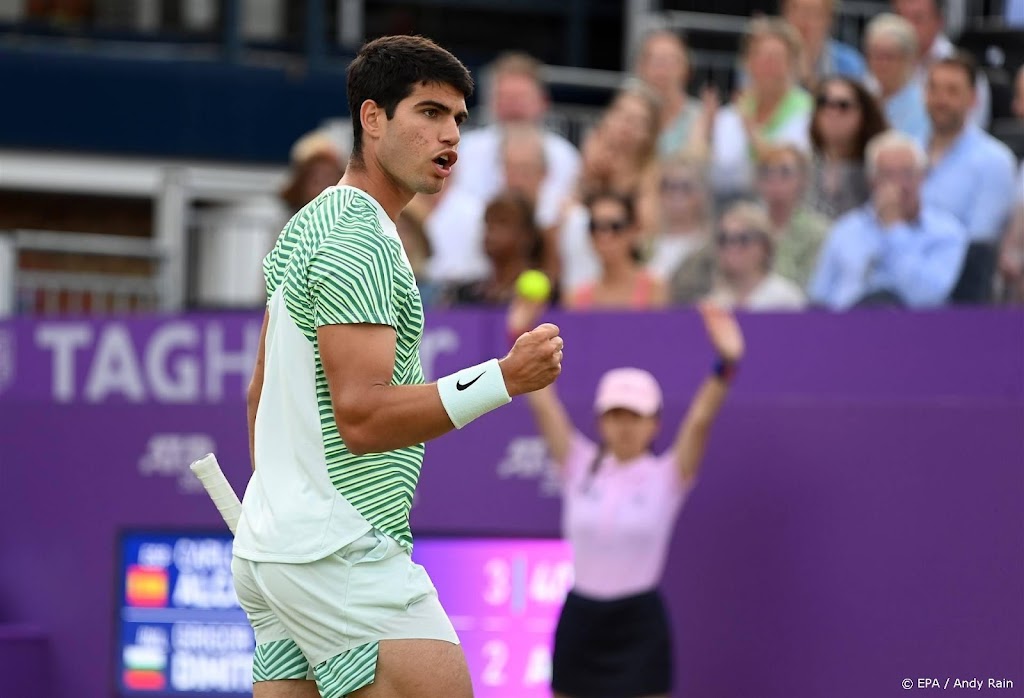 Tennisser Alcaraz voor het eerst naar halve finales op gras