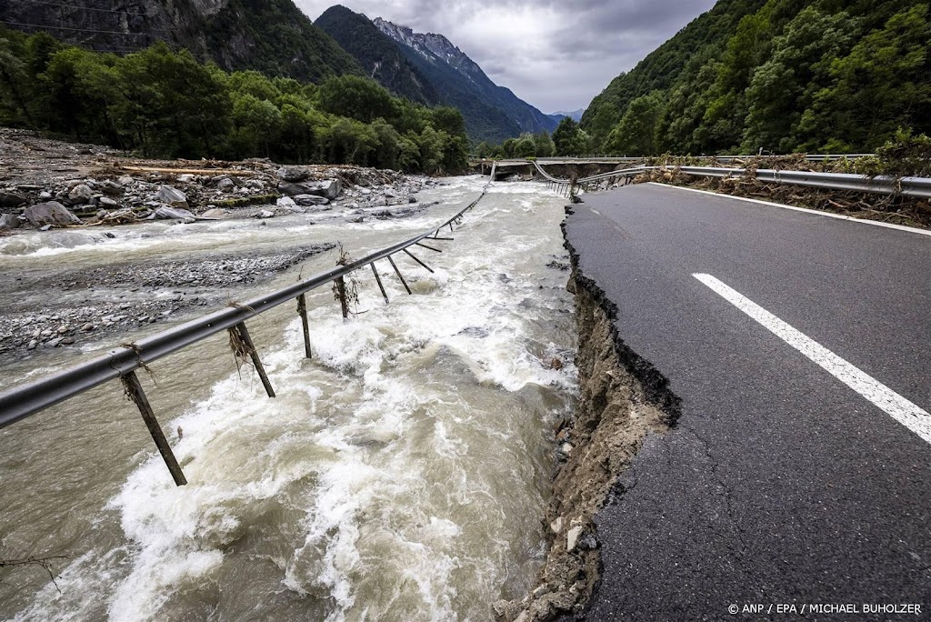 Nog twee vermisten na noodweer in delen kanton Graubünden