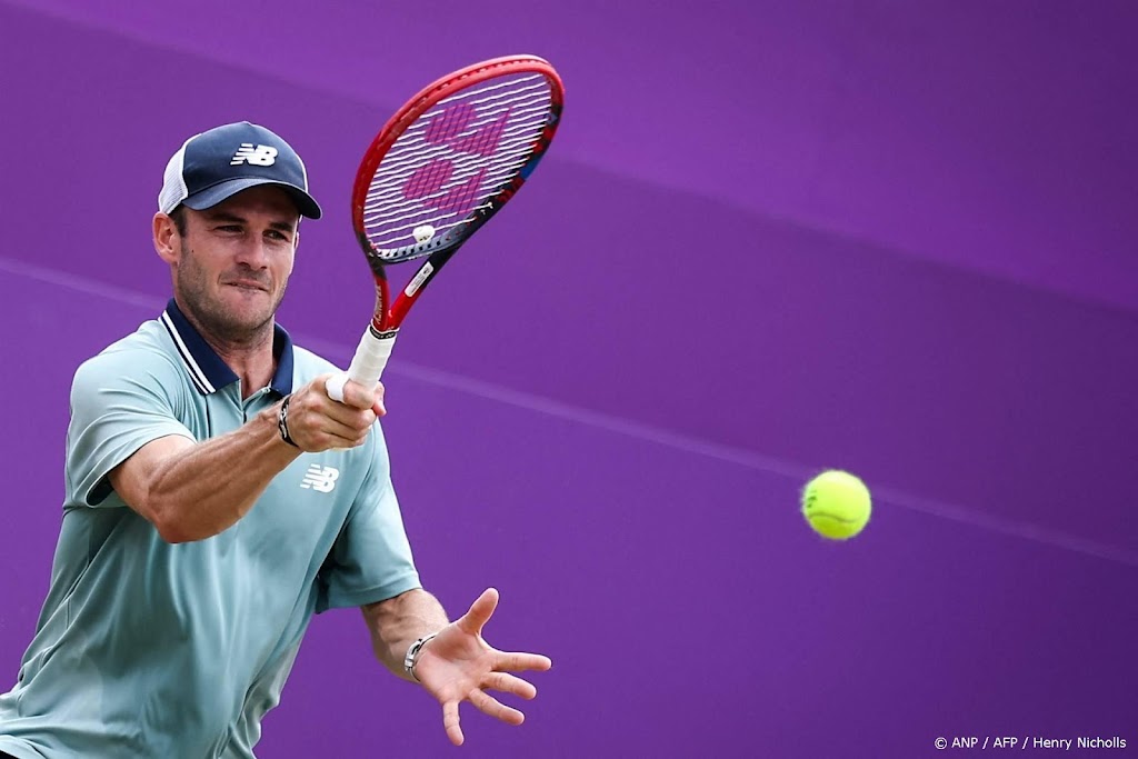 Tennisser Paul wint grastoernooi van Queen's
