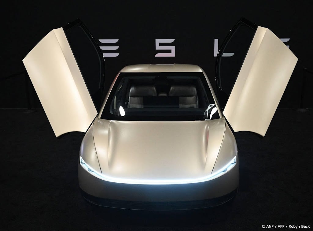 Tesla start met robotaxi, Musk spreekt van bekroning jaren werken