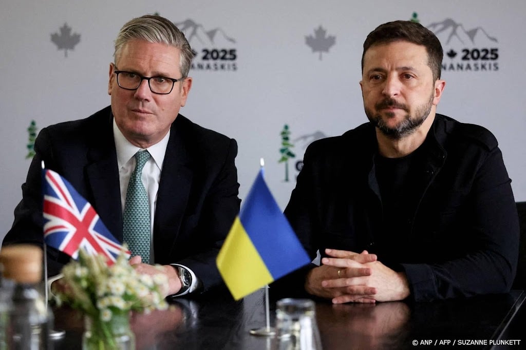 Zelensky in Londen voor overleg over Oekraïense defensie