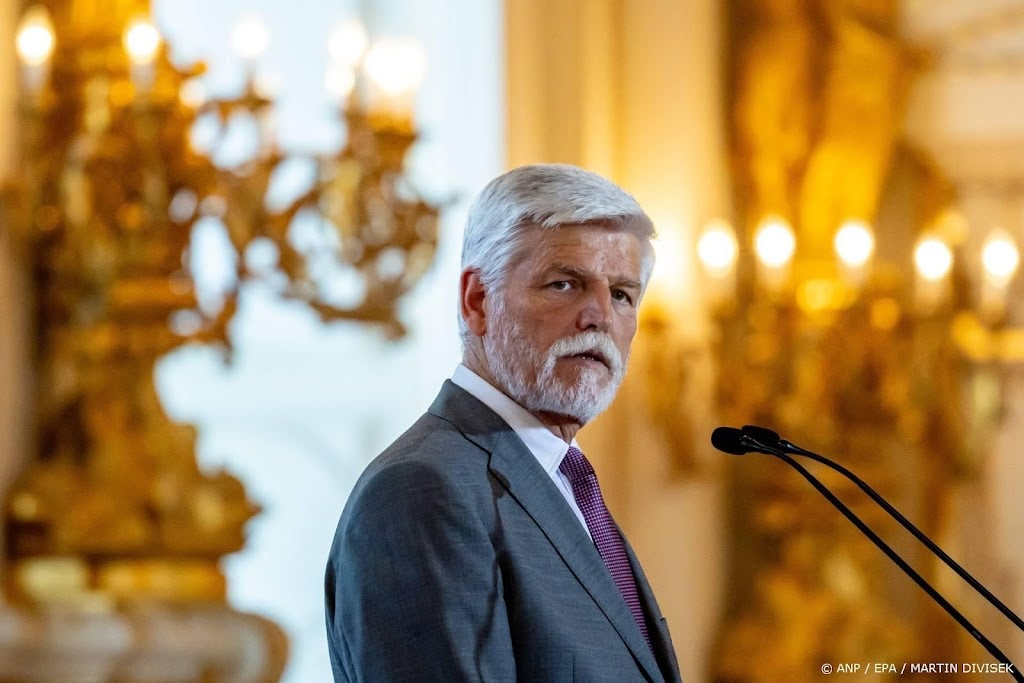 President Tsjechië naar hof omdat hij niet mee mag naar NAVO-top