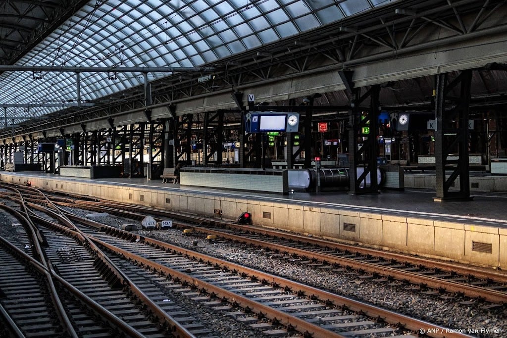 Komend weekend 's nachts geen treinen rond Amsterdam Centraal