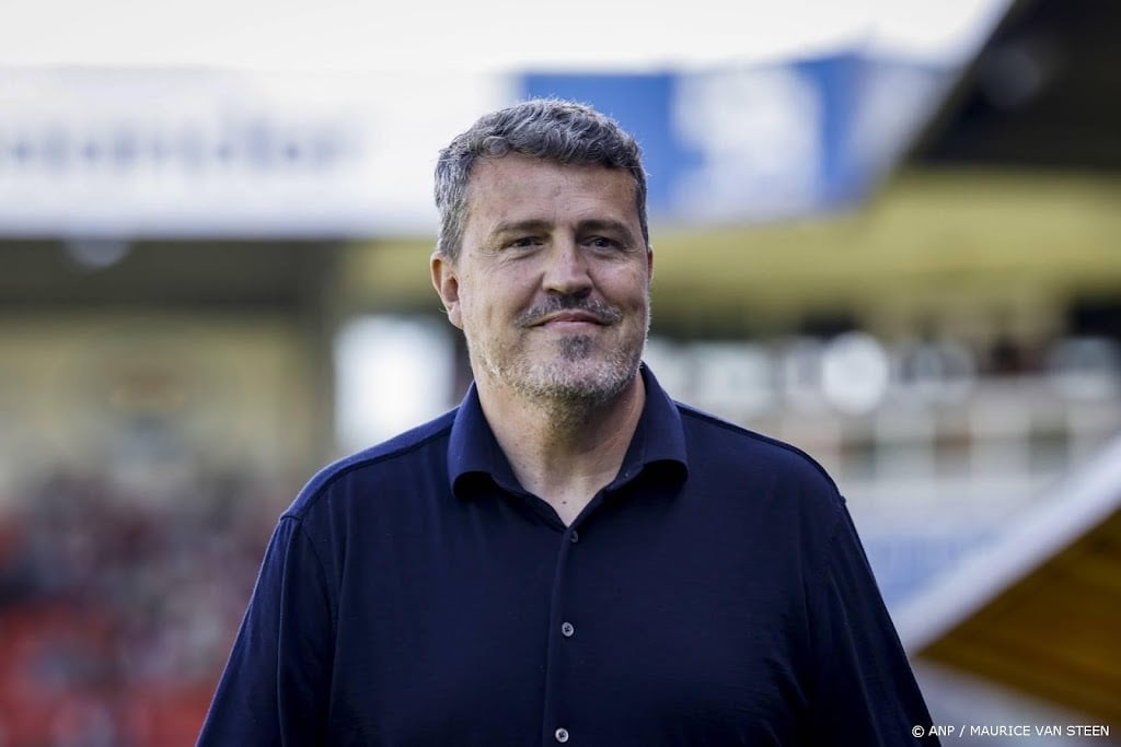 Spaanse coach García na vertrek bij Ajax aan de slag in Polen