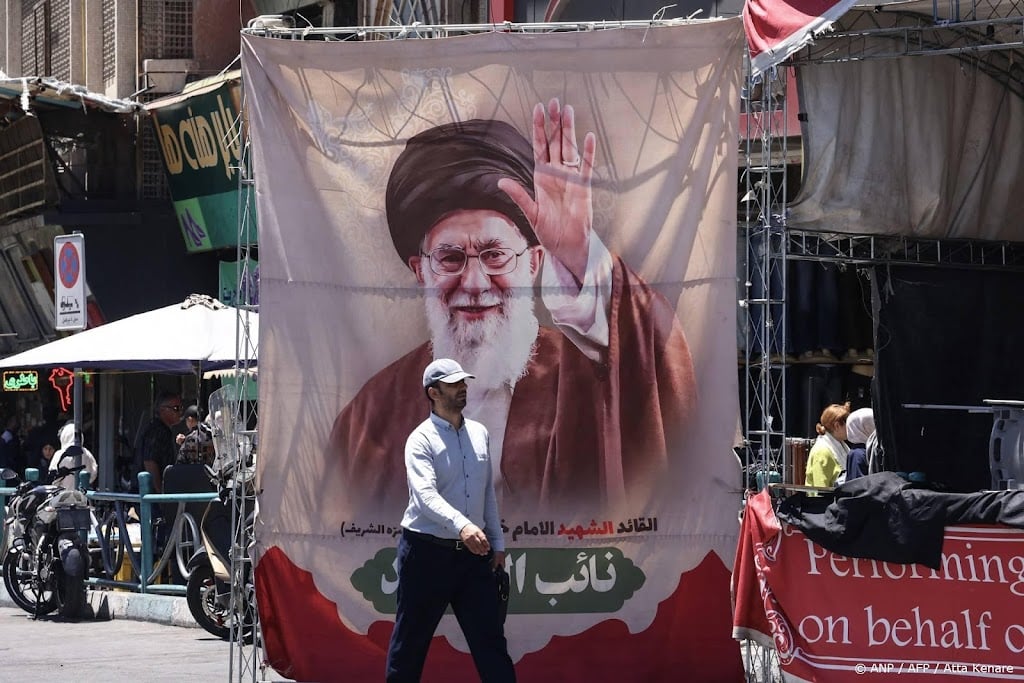 Inwoners Teheran krijgen vrije dagen voor begrafenis Khamenei