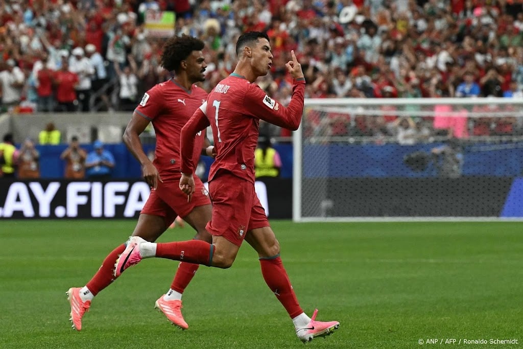 Ronaldo verbreekt record met doelpunten op zes WK's