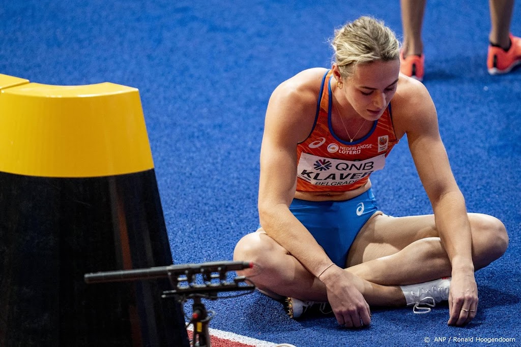 Estafettevrouwen 4x100 meter uitgeschakeld in series op WK