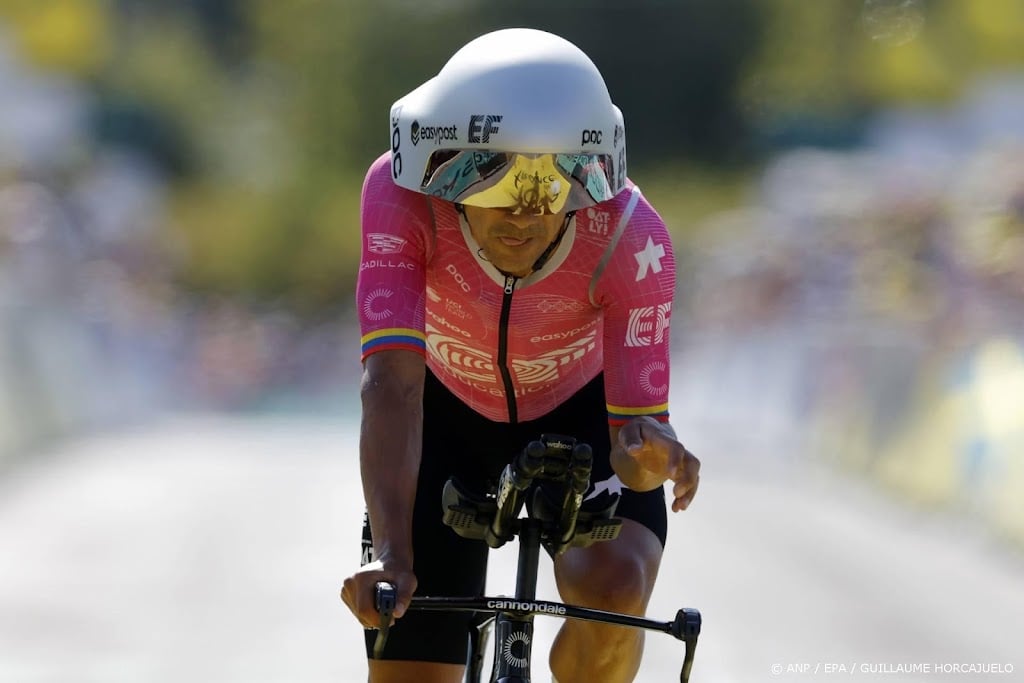 Carapaz wint Touretappe met klim naar Orcières-Merlette