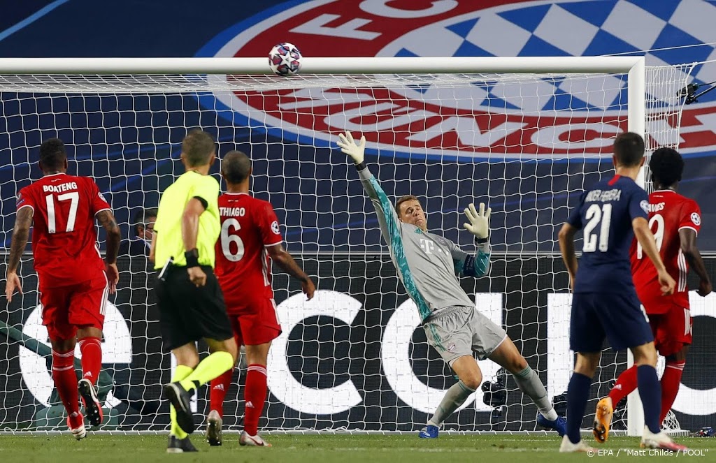 Doelman Neuer van Bayern: nog nooit in zo'n leuk team gespeeld
