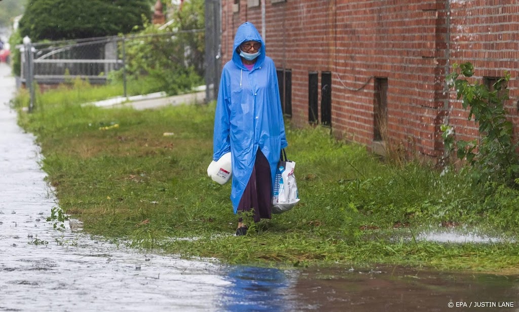 Veel doden en stroomuitval als gevolg van noodweer in de VS 