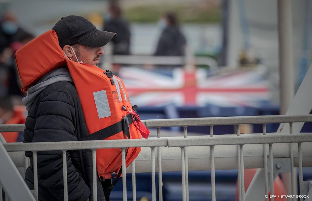 Recordaantal migranten steekt Kanaal naar Engeland over