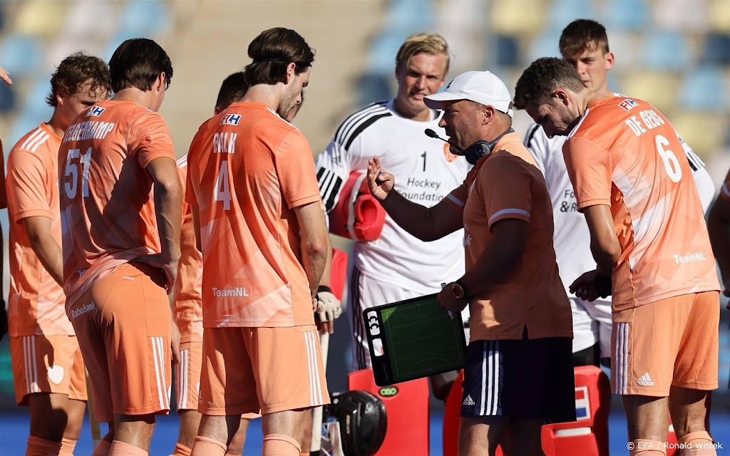 Hockeyers met ruime zege op Wales naar halve finales EK