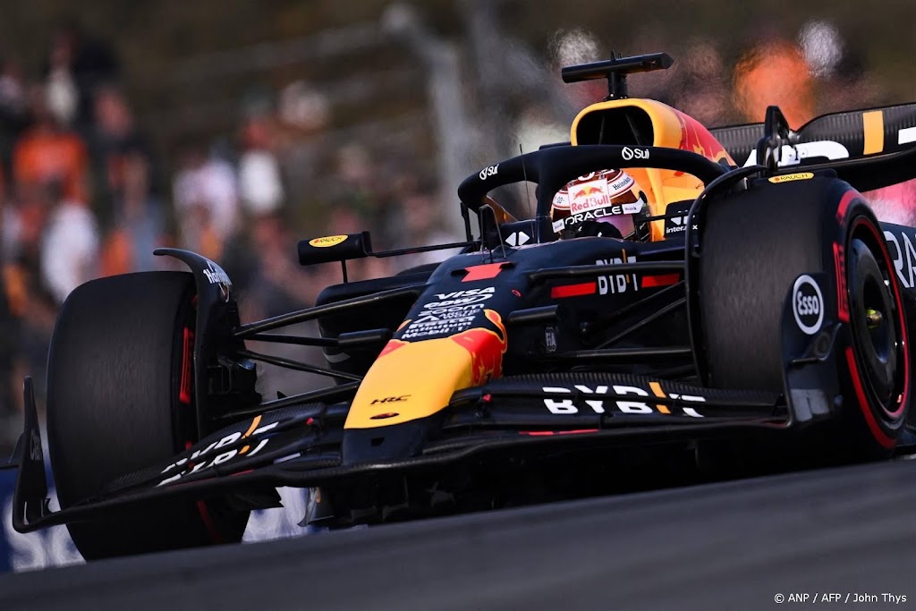 Verstappen ziet in Zandvoort dat hij 'beetje te langzaam is'