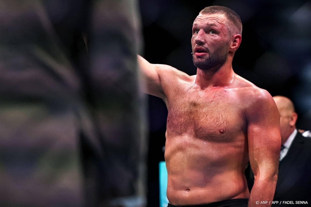 Vechtsporter De Ridder wint eerste UFC-gevecht in nieuwe klasse 