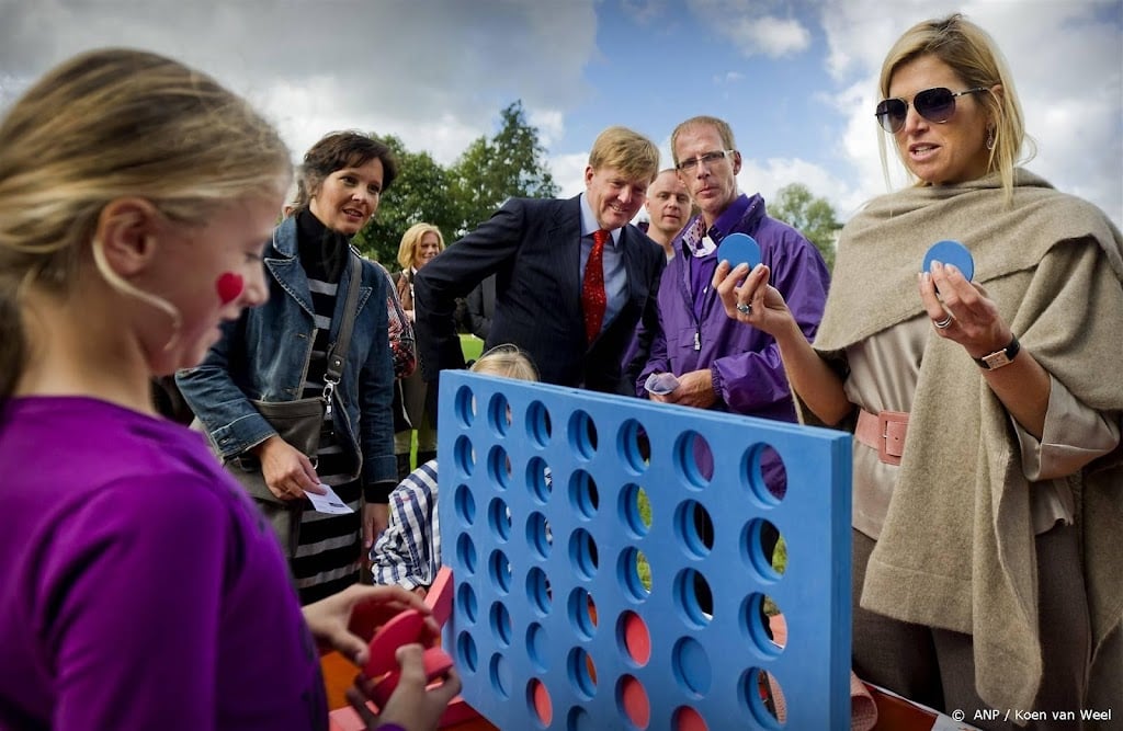 Samen quizzen, zingen en werken in de buurttuin op Burendag 