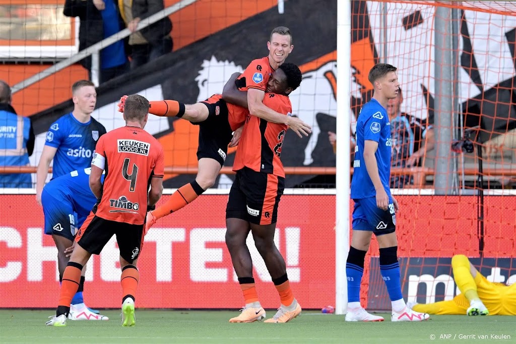 Volendam knokt zich tegen Heracles naar eerste punt van seizoen   