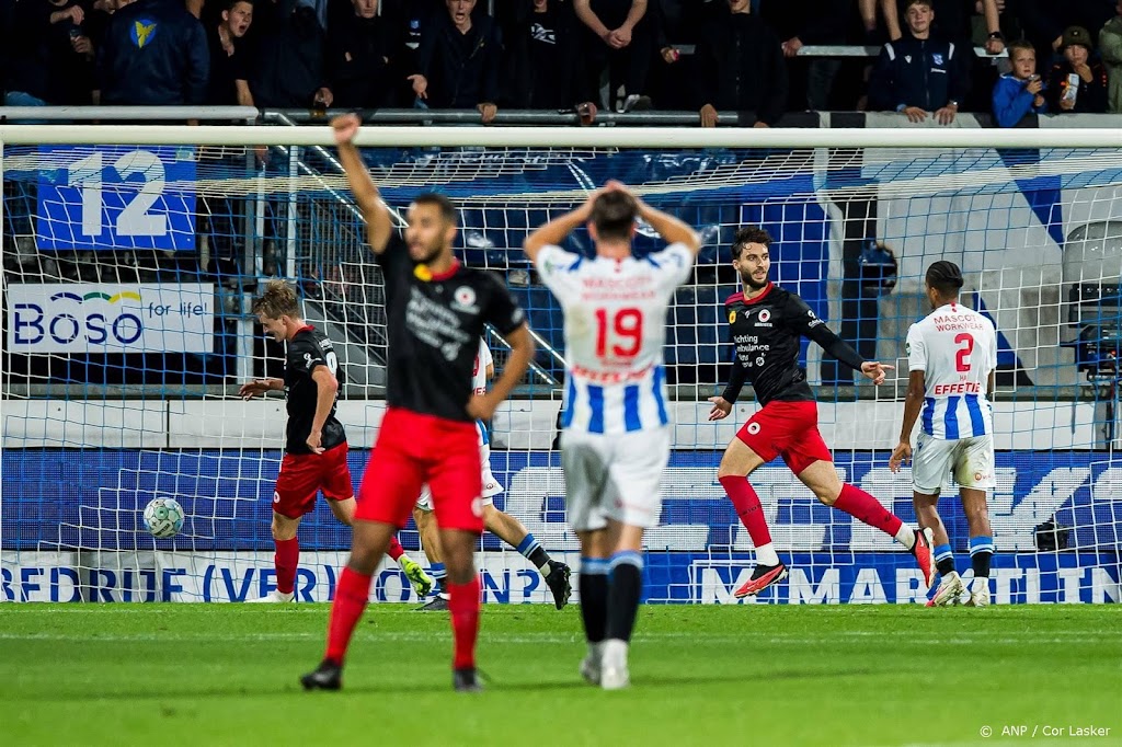 Excelsior bezorgt Heerenveen vierde nederlaag op rij