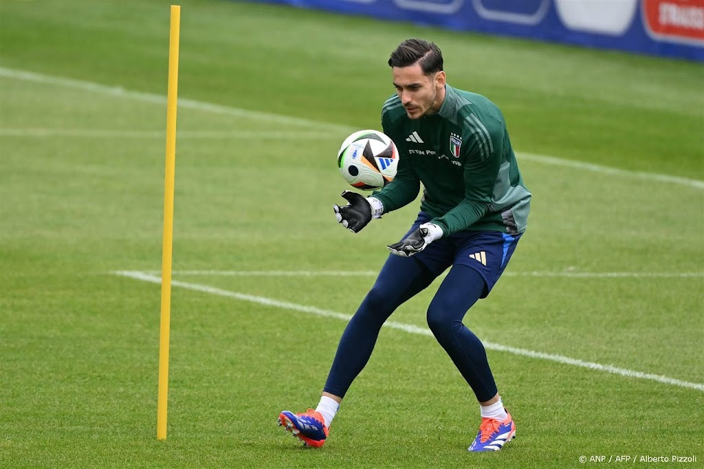 Napoli-doelman Meret loopt spierblessure op