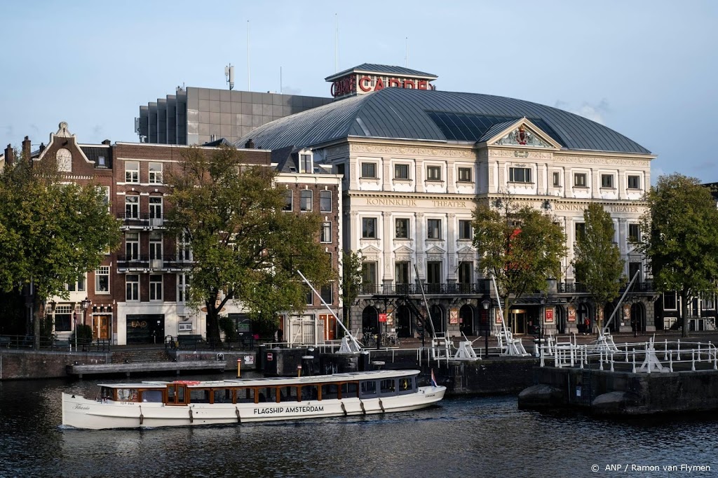 Theater Carré opent toch de deuren voor dertig bezoekers