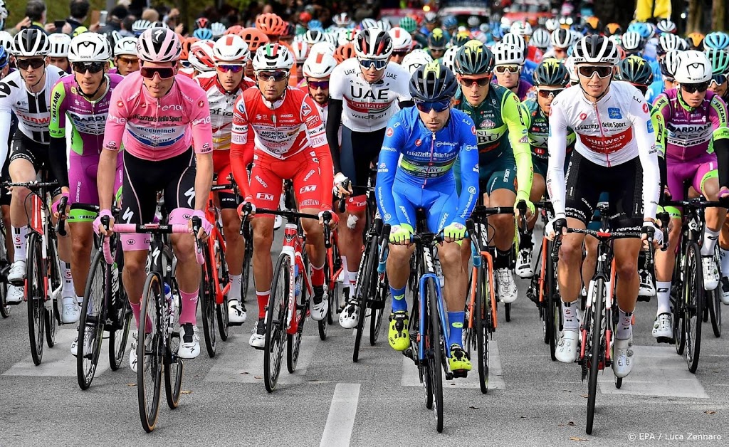 Langste etappe in Giro na protest van renners stuk korter