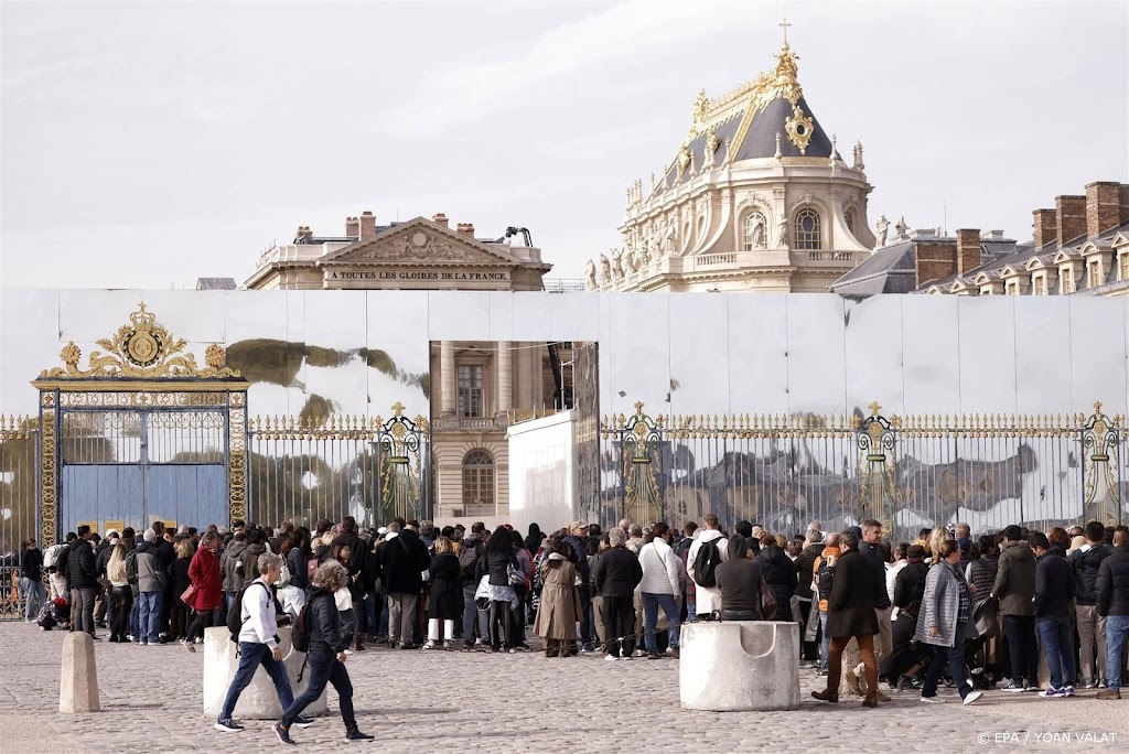 Man bestraft na valse bommelding paleis Versailles