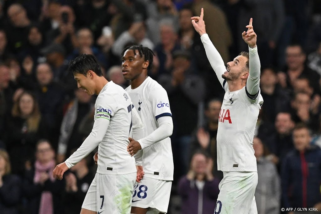 Tottenham klopt Fulham en leidt weer in Premier League