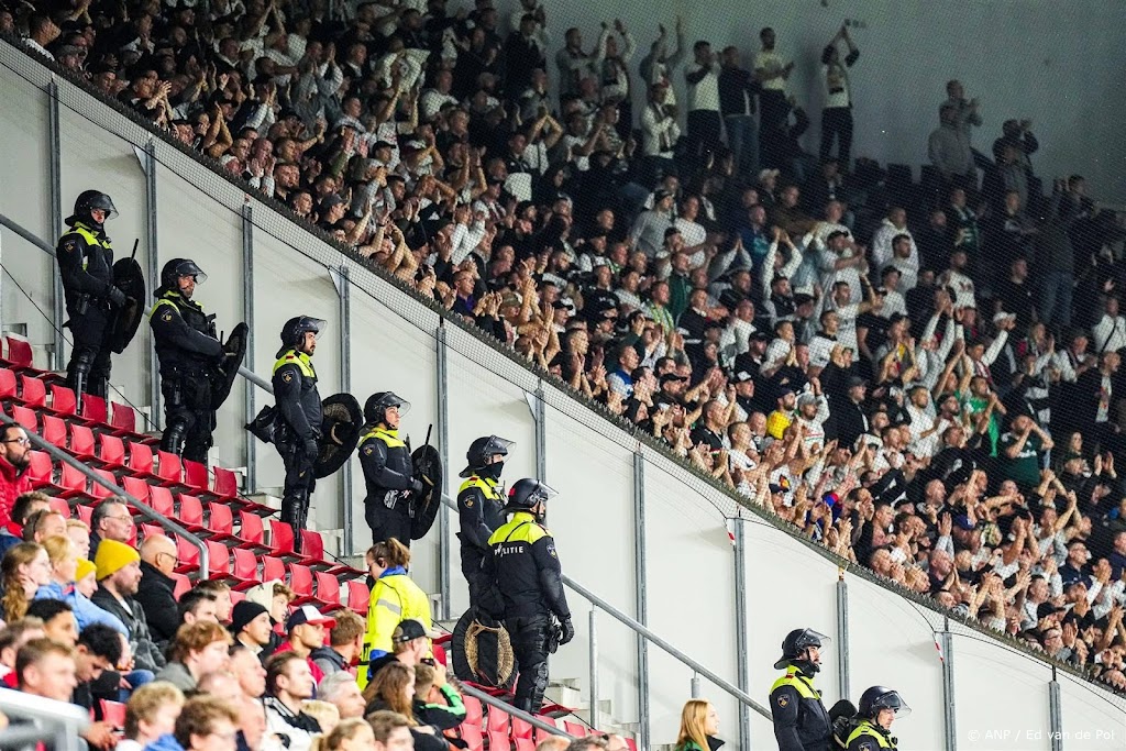 Tweede verdachte opgepakt om geweld bij duel AZ - Legia Warschau