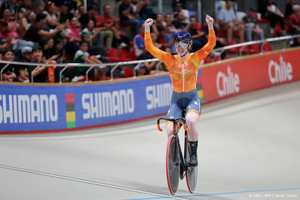 Baanrenster Van de Wouw op WK snel in kwalificaties sprint