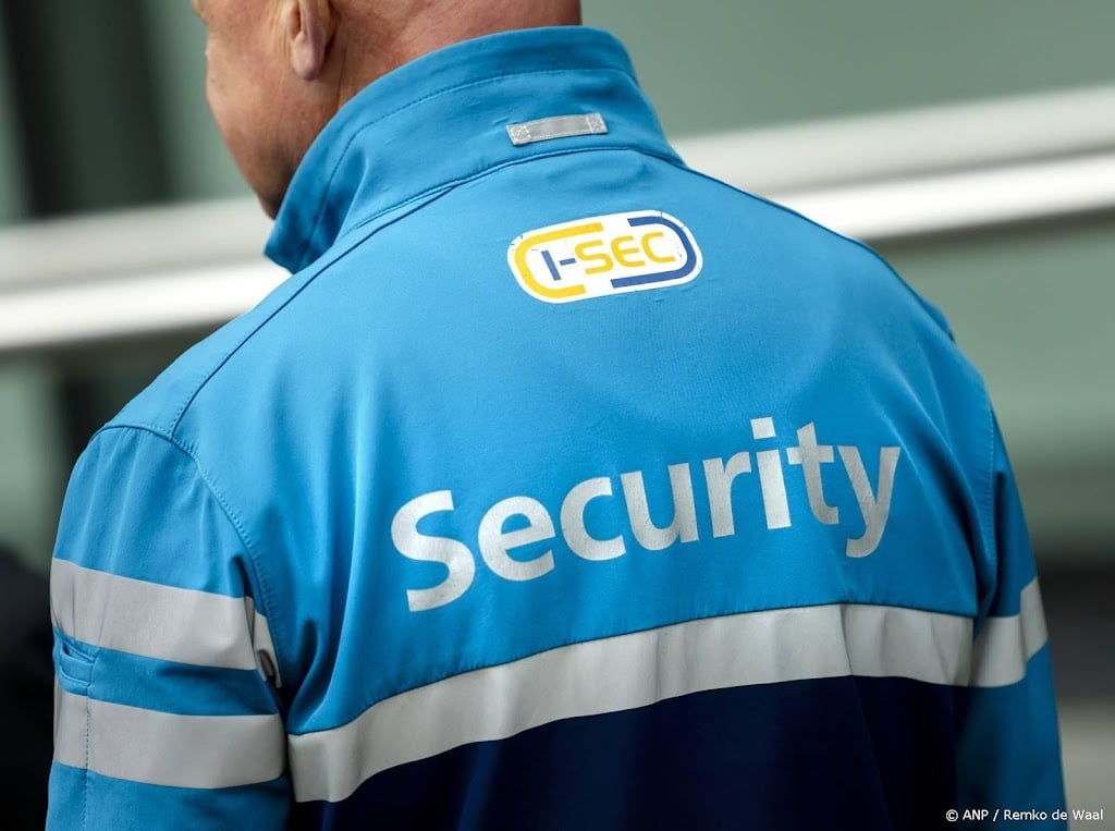 Schiphol stelt startdatum nieuwe beveiligingscontracten uit