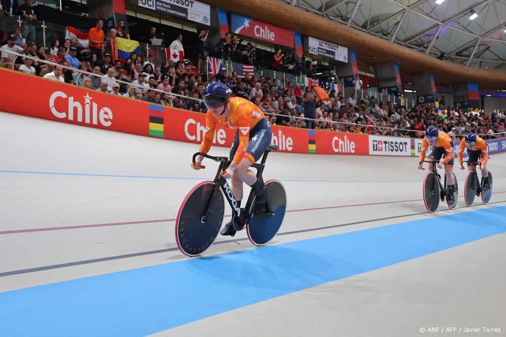 Baanrenster Van de Wouw op WK naar kwartfinales sprinttoernooi