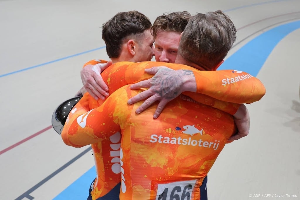 Lavreysen en Hoogland naar keirinfinale op WK baanwielrennen 
