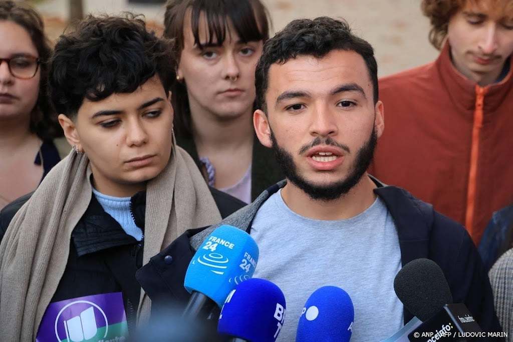 Franse scholieren roepen op tot protest na gesprek met Macron