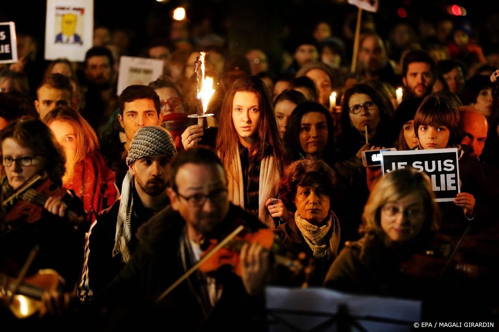 Proces aanslag Charlie Hebdo verder vertraagd door corona